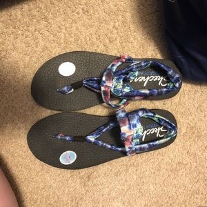‼️SOLD‼️Skecher swim sandals